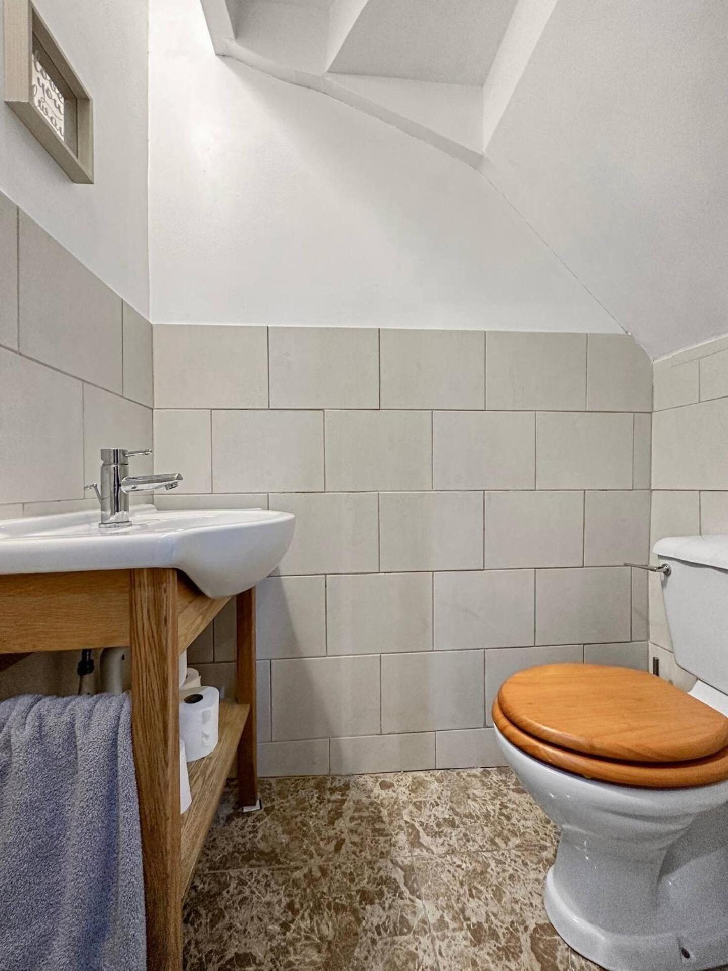 3 Bed Home In Tonypandy With Balcony View Room Llwynypia Exterior foto